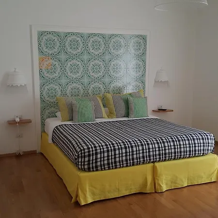 Mk2 Guest house *